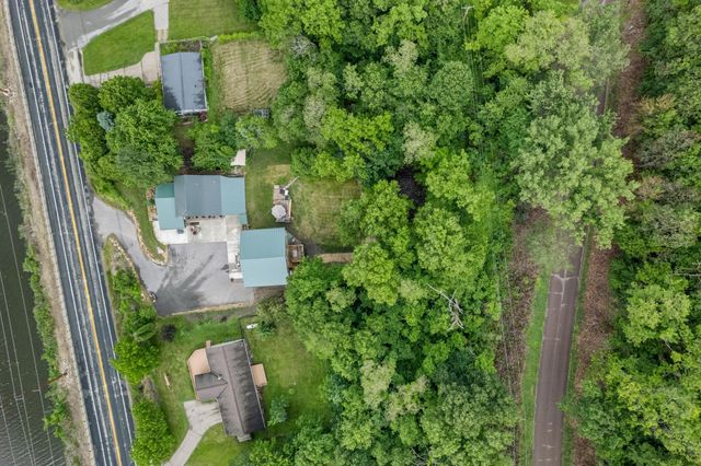 160 N State Road 35, Alma, WI 54610