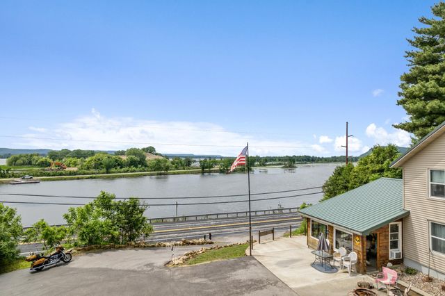 160 N State Road 35, Alma, WI 54610