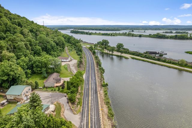 160 N State Road 35, Alma, WI 54610