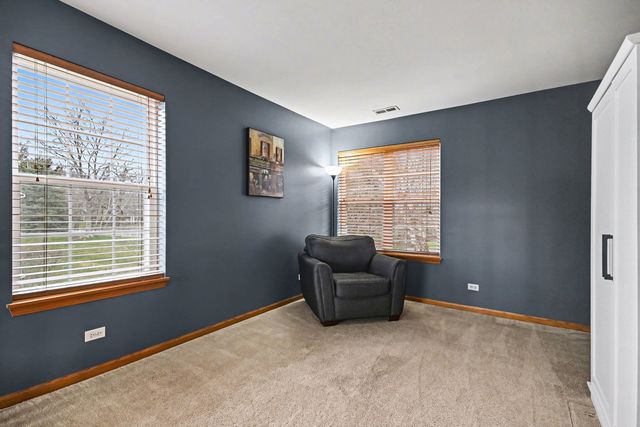 526 Lancaster Drive, Pingree Grove, IL 60140