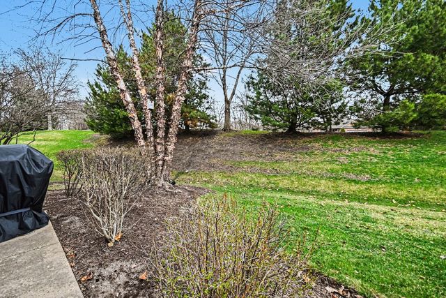 526 Lancaster Drive, Pingree Grove, IL 60140