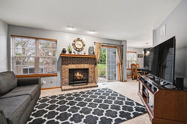 526 Lancaster Drive, Pingree Grove, IL 60140