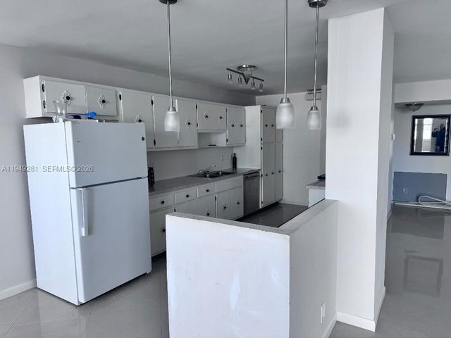 1904 S Ocean Dr 808, Hallandale Beach, FL 33009