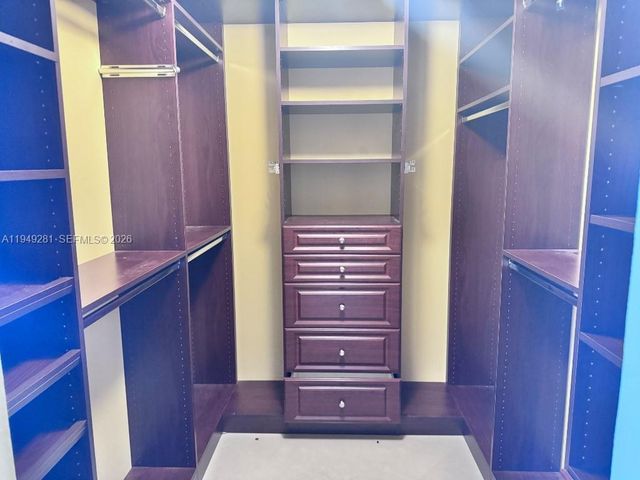 1904 S Ocean Dr 808, Hallandale Beach, FL 33009