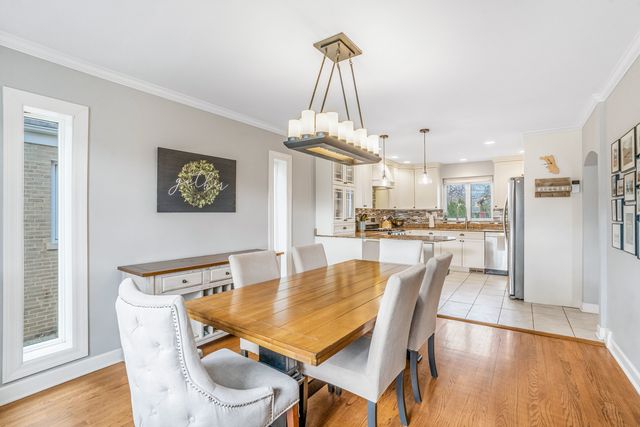 1907 Portsmouth Avenue, Westchester, IL 60154