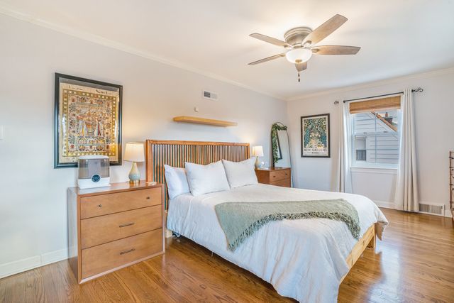 1907 Portsmouth Avenue, Westchester, IL 60154