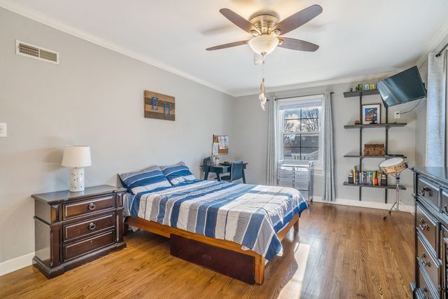 1907 Portsmouth Avenue, Westchester, IL 60154