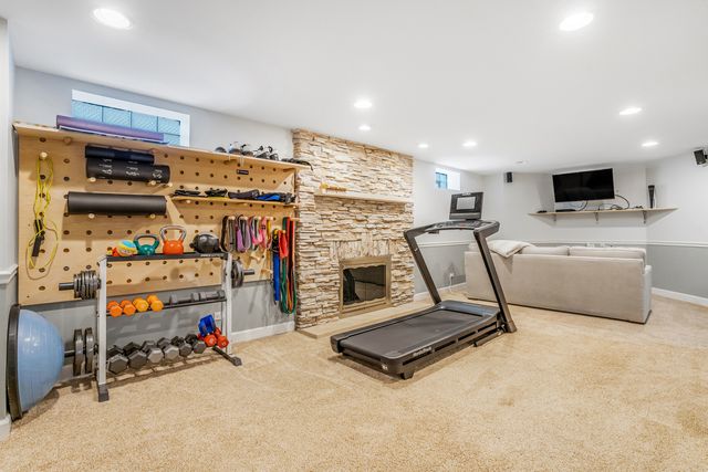 1907 Portsmouth Avenue, Westchester, IL 60154