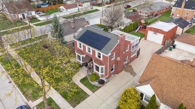 1907 Portsmouth Avenue, Westchester, IL 60154