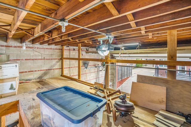 1907 Portsmouth Avenue, Westchester, IL 60154