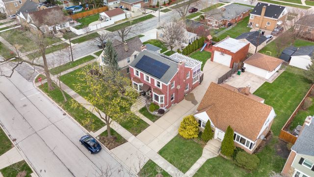 1907 Portsmouth Avenue, Westchester, IL 60154