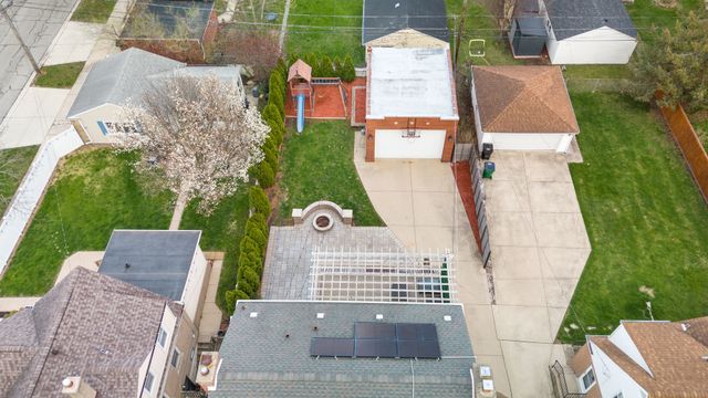 1907 Portsmouth Avenue, Westchester, IL 60154