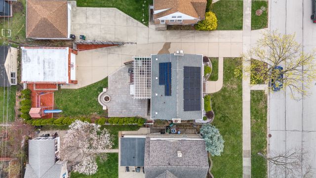 1907 Portsmouth Avenue, Westchester, IL 60154