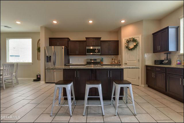 12368 DESERT FOX Avenue, El Paso, TX 79938