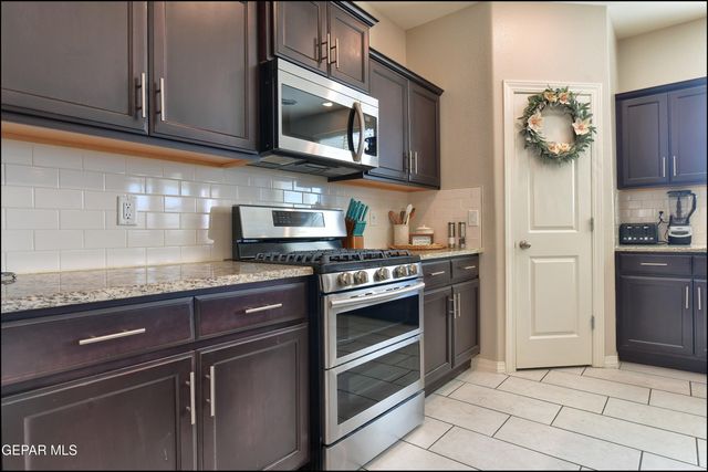 12368 DESERT FOX Avenue, El Paso, TX 79938