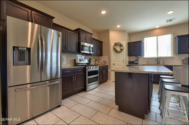 12368 DESERT FOX Avenue, El Paso, TX 79938