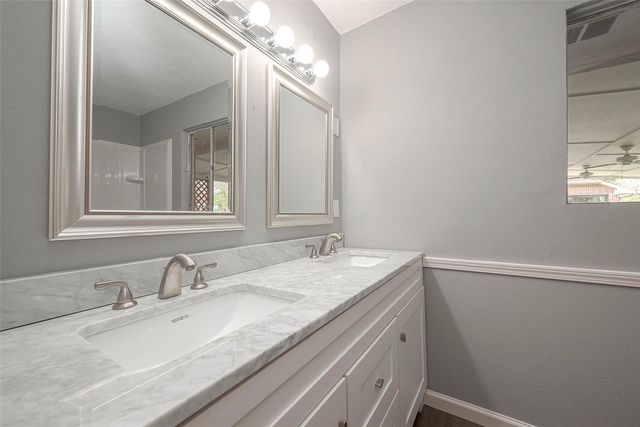 7022 Triola Lane, Houston, TX 77074