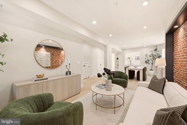 724 ROCK CREEK CHURCH RD NW, Washington, DC 20010