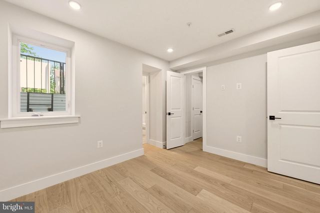 724 ROCK CREEK CHURCH RD NW, Washington, DC 20010