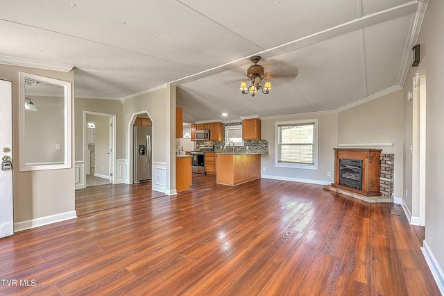1302 Camelia Avenue, Kingsport, TN 37660