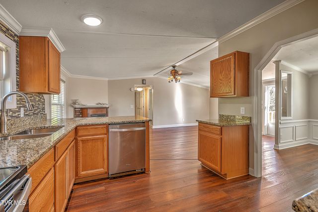 1302 Camelia Avenue, Kingsport, TN 37660