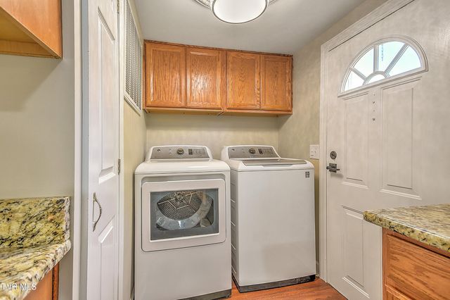 1302 Camelia Avenue, Kingsport, TN 37660