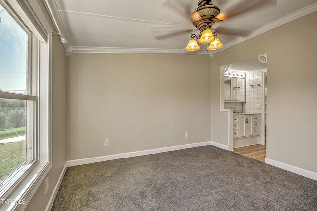 1302 Camelia Avenue, Kingsport, TN 37660