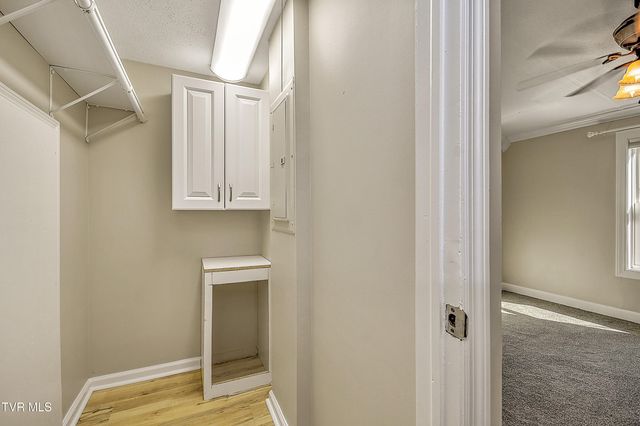 1302 Camelia Avenue, Kingsport, TN 37660