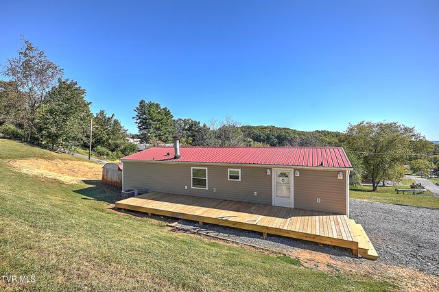 1302 Camelia Avenue, Kingsport, TN 37660
