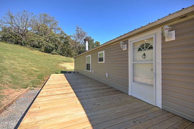 1302 Camelia Avenue, Kingsport, TN 37660