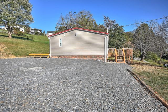 1302 Camelia Avenue, Kingsport, TN 37660