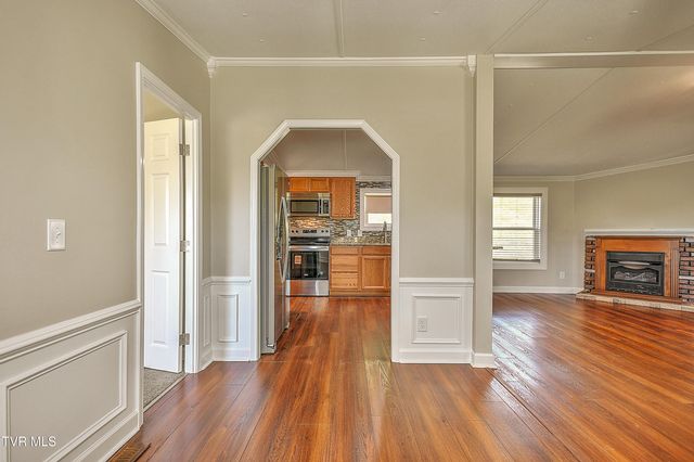 1302 Camelia Avenue, Kingsport, TN 37660