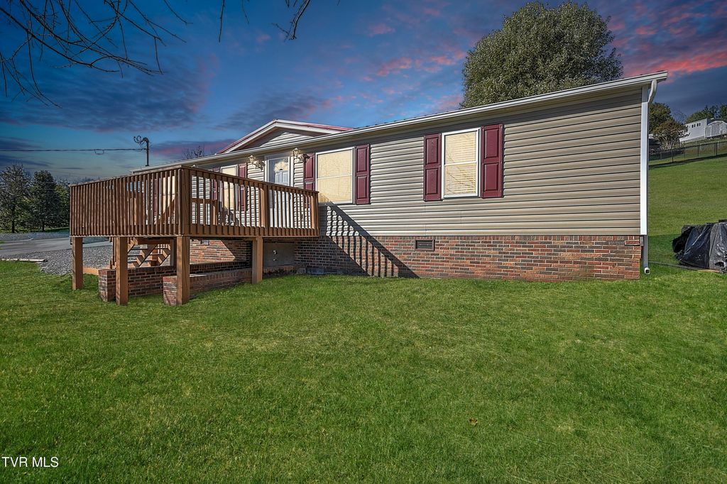 1302 Camelia Avenue, Kingsport, TN 37660