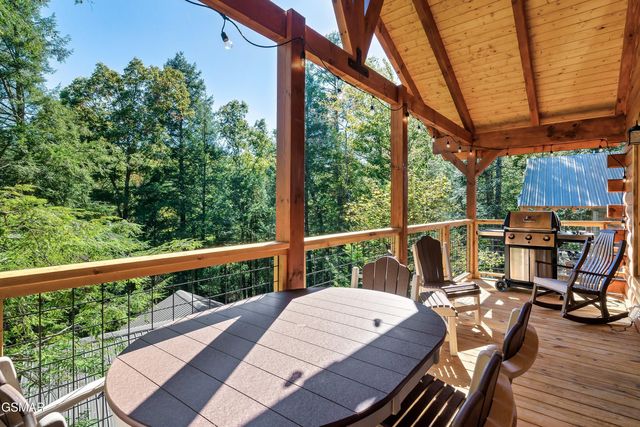 1633 Misty Hollow Way Way, Gatlinburg, TN 37738