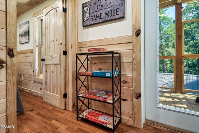 1633 Misty Hollow Way Way, Gatlinburg, TN 37738