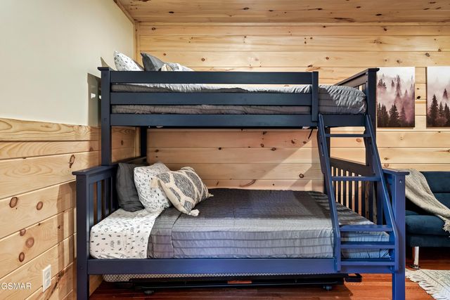 1633 Misty Hollow Way Way, Gatlinburg, TN 37738