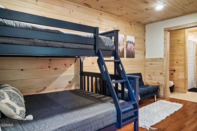 1633 Misty Hollow Way Way, Gatlinburg, TN 37738