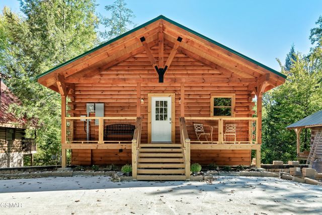 1633 Misty Hollow Way Way, Gatlinburg, TN 37738