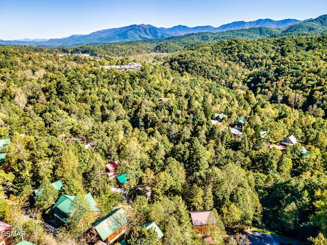 1633 Misty Hollow Way Way, Gatlinburg, TN 37738