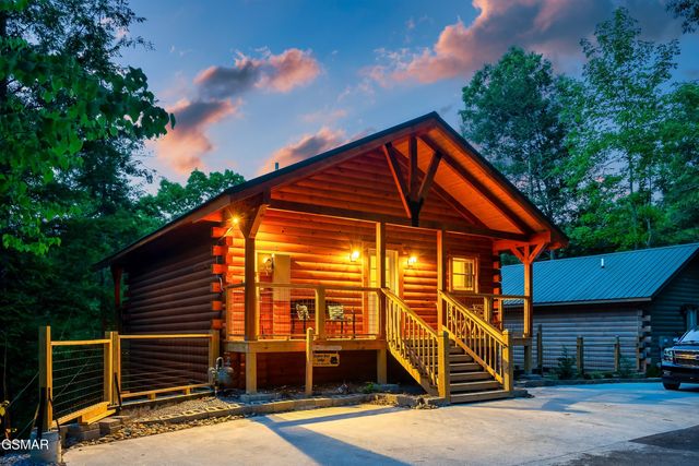 1633 Misty Hollow Way Way, Gatlinburg, TN 37738