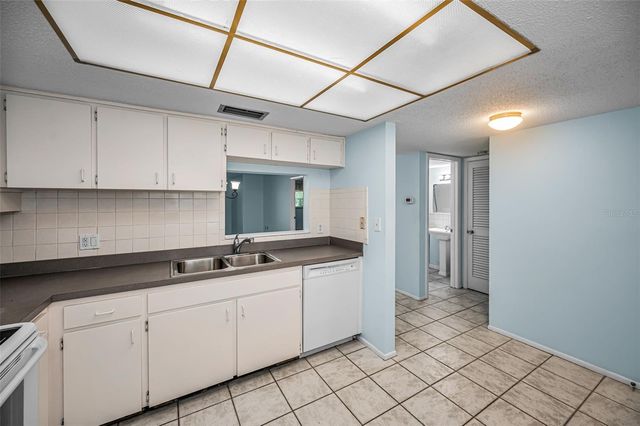 820 PATRICIA AVENUE 109, Dunedin, FL 34698
