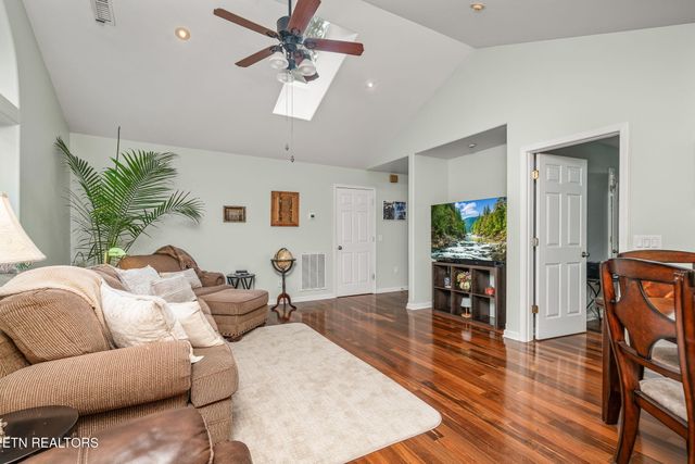 902 Cowpens Drive, Monterey, TN 38574