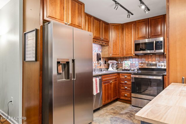 902 Cowpens Drive, Monterey, TN 38574