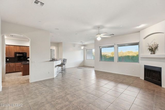 12756 N White Diamond Place, Oro Valley, AZ 85755