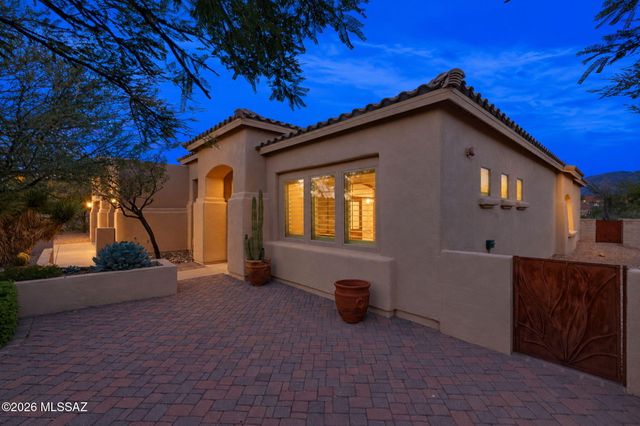 12756 N White Diamond Place, Oro Valley, AZ 85755