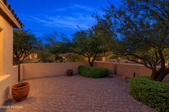 12756 N White Diamond Place, Oro Valley, AZ 85755
