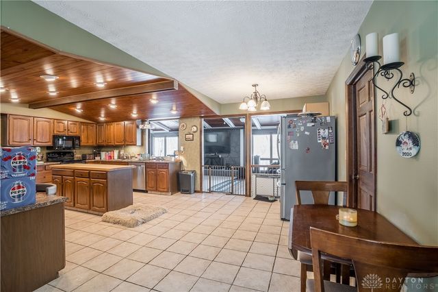 5435 Sherfield Drive, Dayton, OH 45426