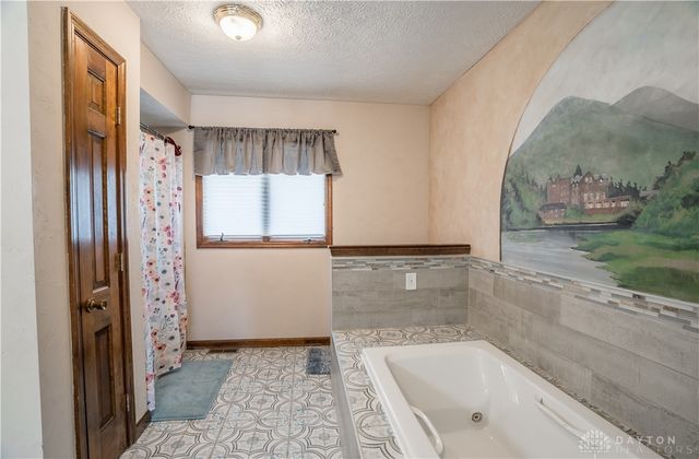 5435 Sherfield Drive, Dayton, OH 45426