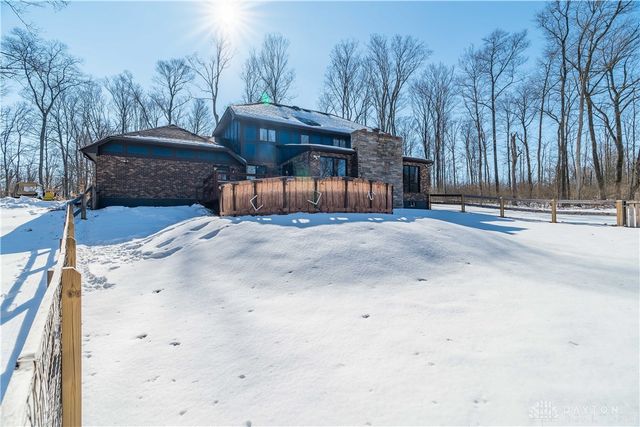 5435 Sherfield Drive, Dayton, OH 45426