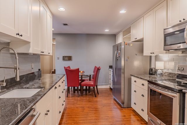 8942 Willmon, Windcrest, TX 78239